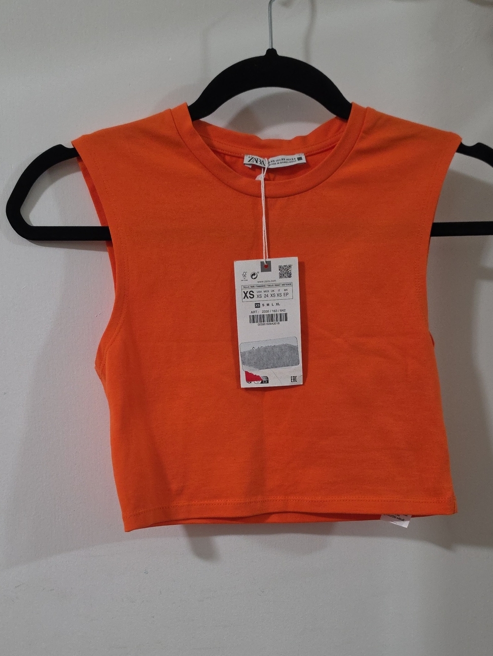 Womans Orange Sleeveless Crop Top - Brand Unspecified